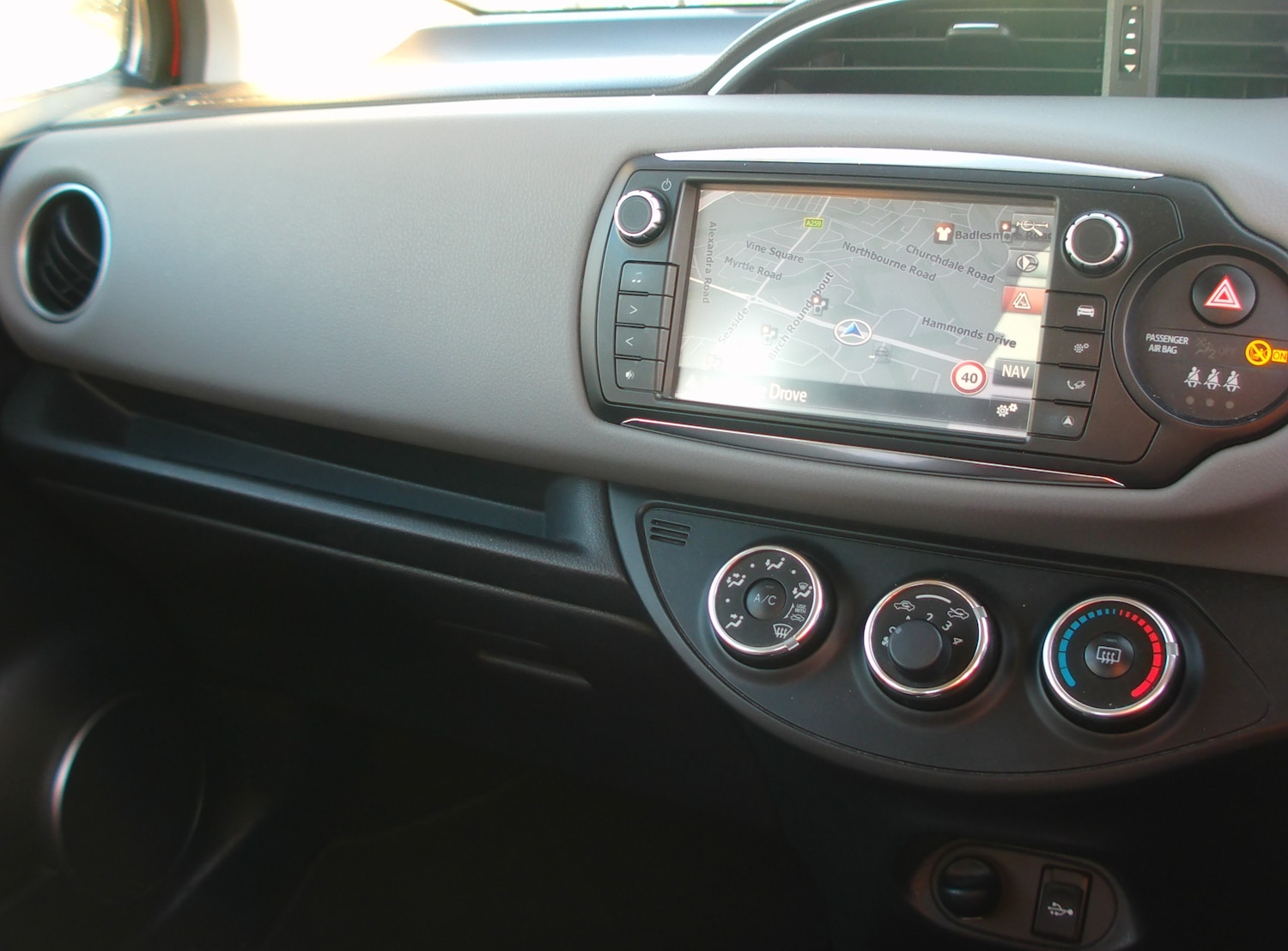 Used Toyota Yaris 2014 for sale - 77946239: Photo 12