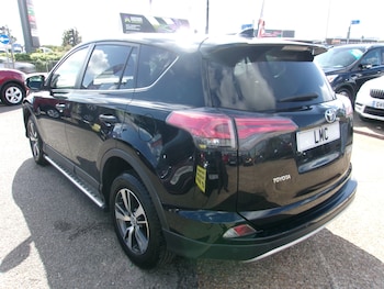 Used Toyota RAV4 2016 for sale - 79563678: Photo