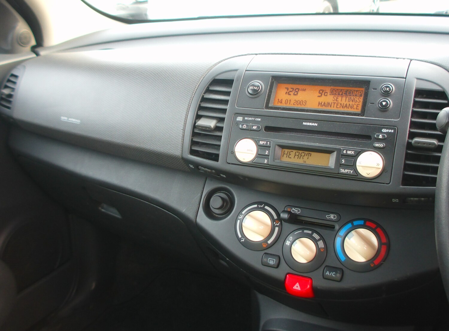 Used Nissan Micra 2004 for sale - 77989811: Photo 12