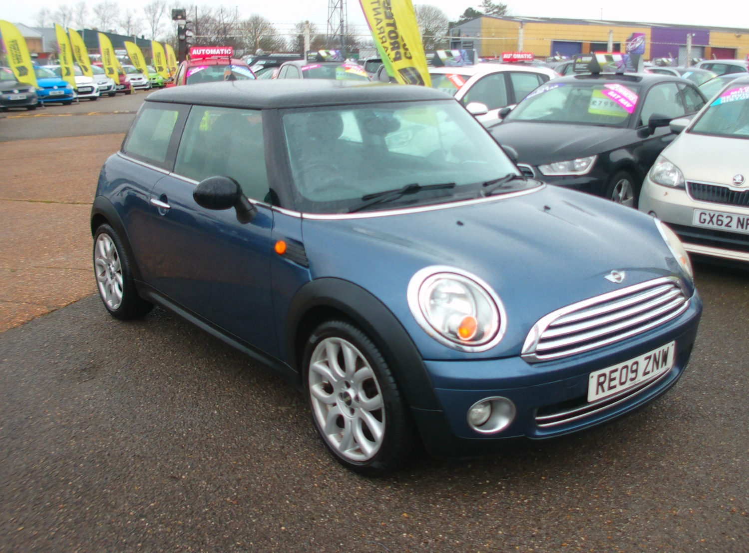 Used MINI Hatch 2009 for sale - 77020259: Photo 1