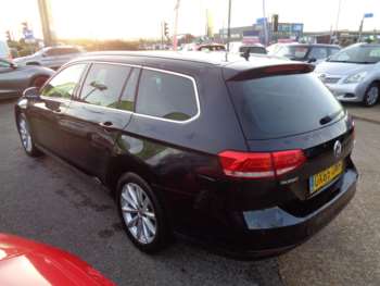 Used Volkswagen Passat 2015 for sale - 72389601: Photo