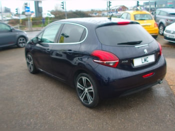 Used Peugeot 208 2016 for sale - 77593277: Photo