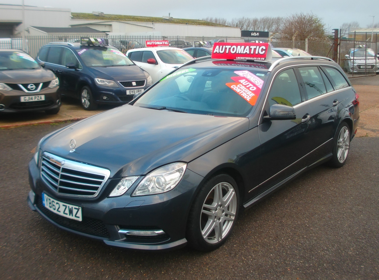 Used Mercedes-Benz E Class 2013 for sale - 76830835: Photo 3