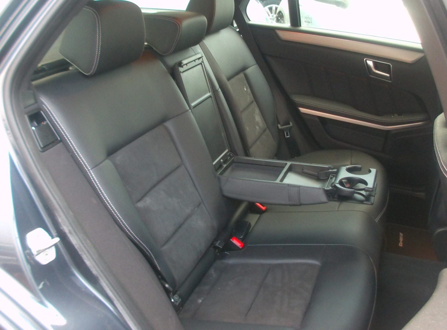 Used Mercedes-Benz E Class 2013 for sale - 76830835: Photo 8