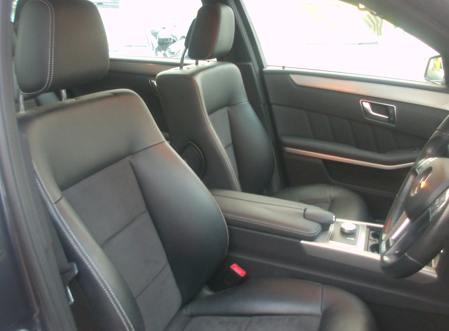 Used Mercedes-Benz E Class 2013 for sale - 76830835: Photo 9