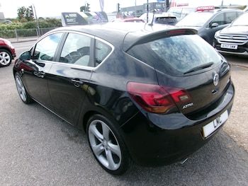 Used Vauxhall Astra 2010 for sale - 79551515: Photo