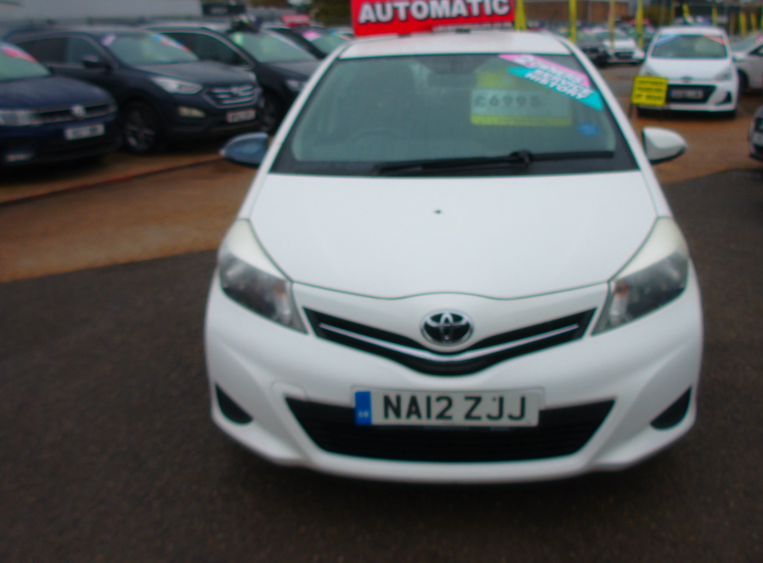 Used Toyota Yaris 2012 for sale - 76149168: Photo 2