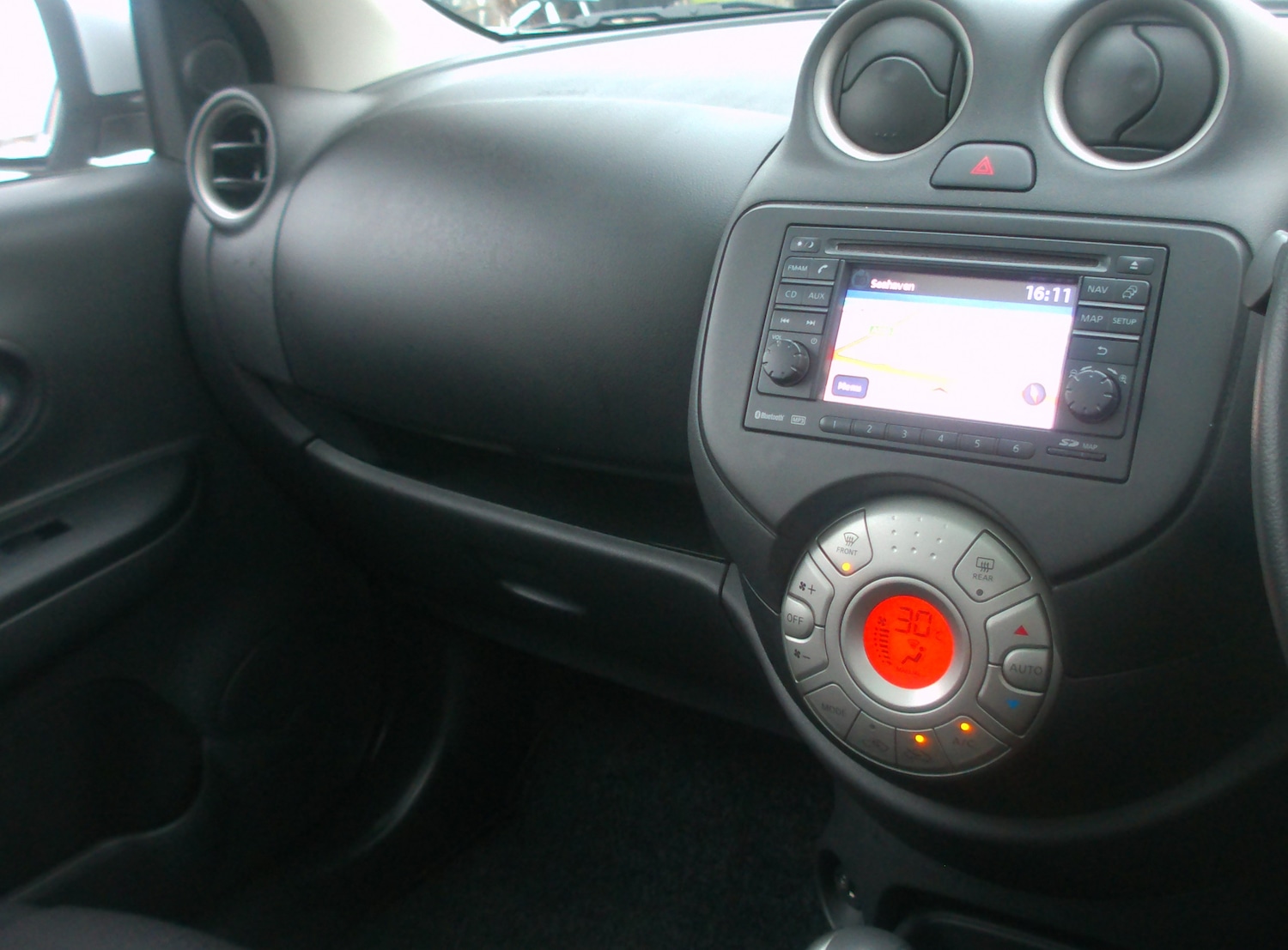 Used Nissan Micra 2012 for sale - 76883979: Photo 13