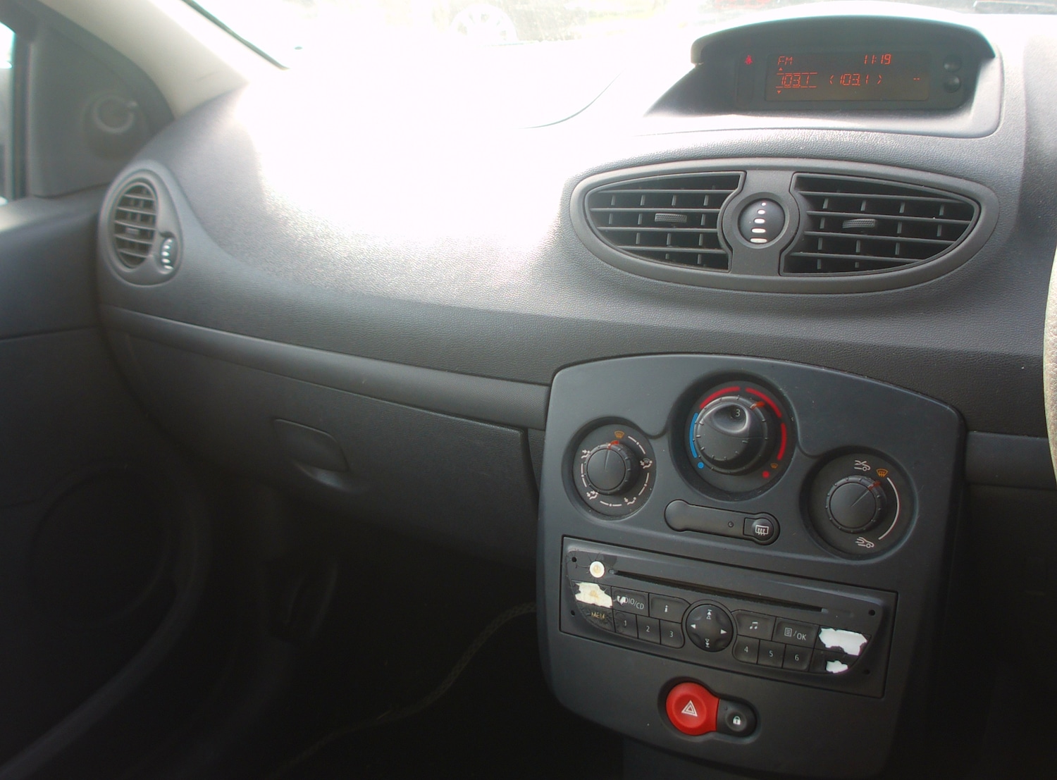 Used Renault Clio 2009 for sale - 77421284: Photo 12