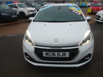 Used Peugeot 208 2016 for sale - 76961870: Photo
