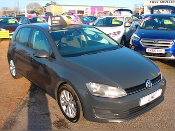 Used Volkswagen Golf 2013 for sale - 77676555: Photo