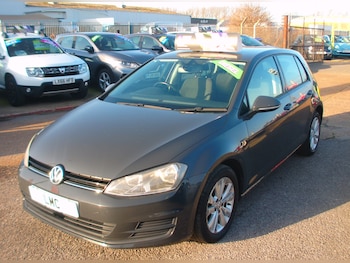 Used Volkswagen Golf 2013 for sale - 77676555: Photo