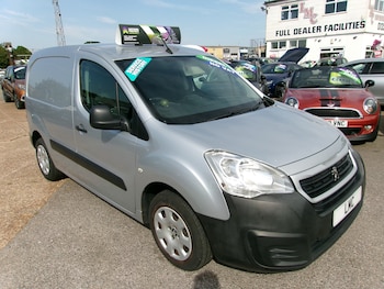 Used Peugeot Partner 2017 for sale - 79163335: Photo