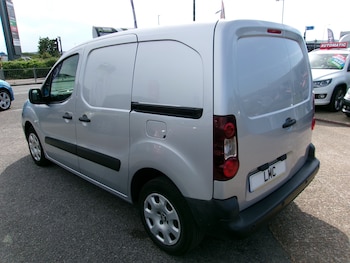 Used Peugeot Partner 2017 for sale - 79163335: Photo