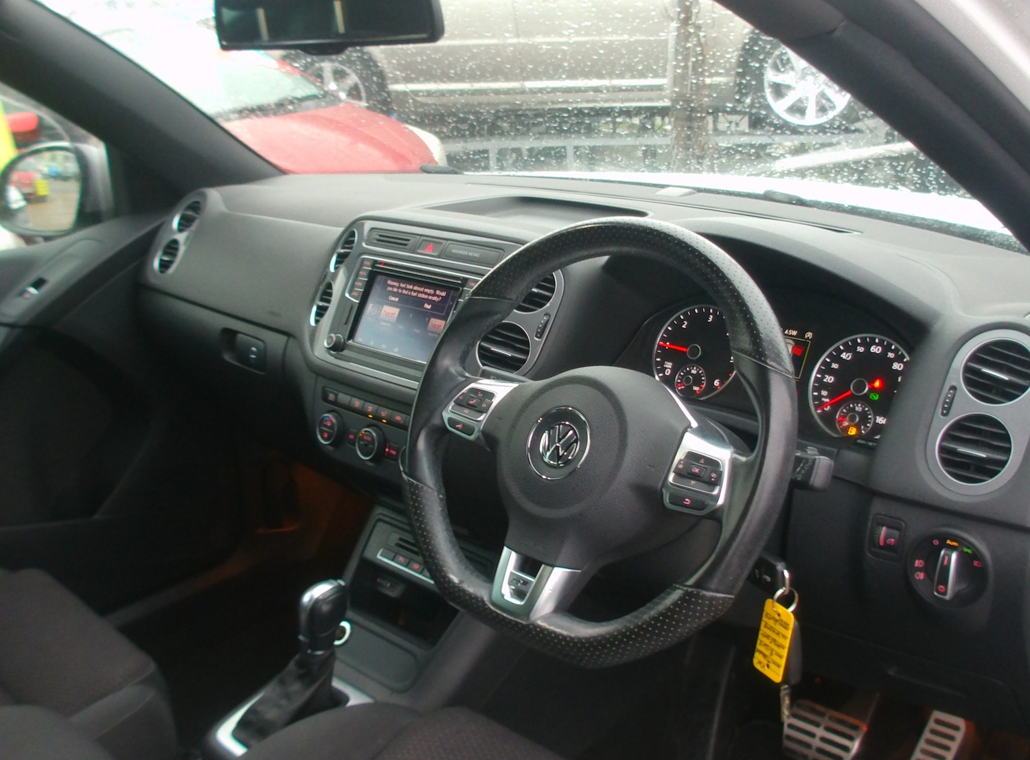 Used Volkswagen Tiguan 2015 for sale - 76972939: Photo 10