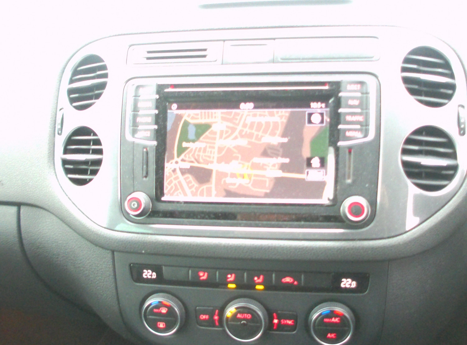 Used Volkswagen Tiguan 2015 for sale - 76972939: Photo 12