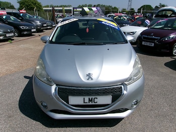 Used Peugeot 208 2012 for sale - 79241151: Photo