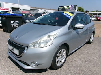 Used Peugeot 208 2012 for sale - 79241151: Photo