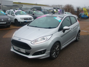 Used Ford Fiesta 2017 for sale - 77327234: Photo