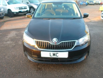 Used Skoda Fabia 2015 for sale - 77355174: Photo