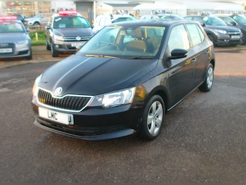 Used Skoda Fabia 2015 for sale - 77355174: Photo