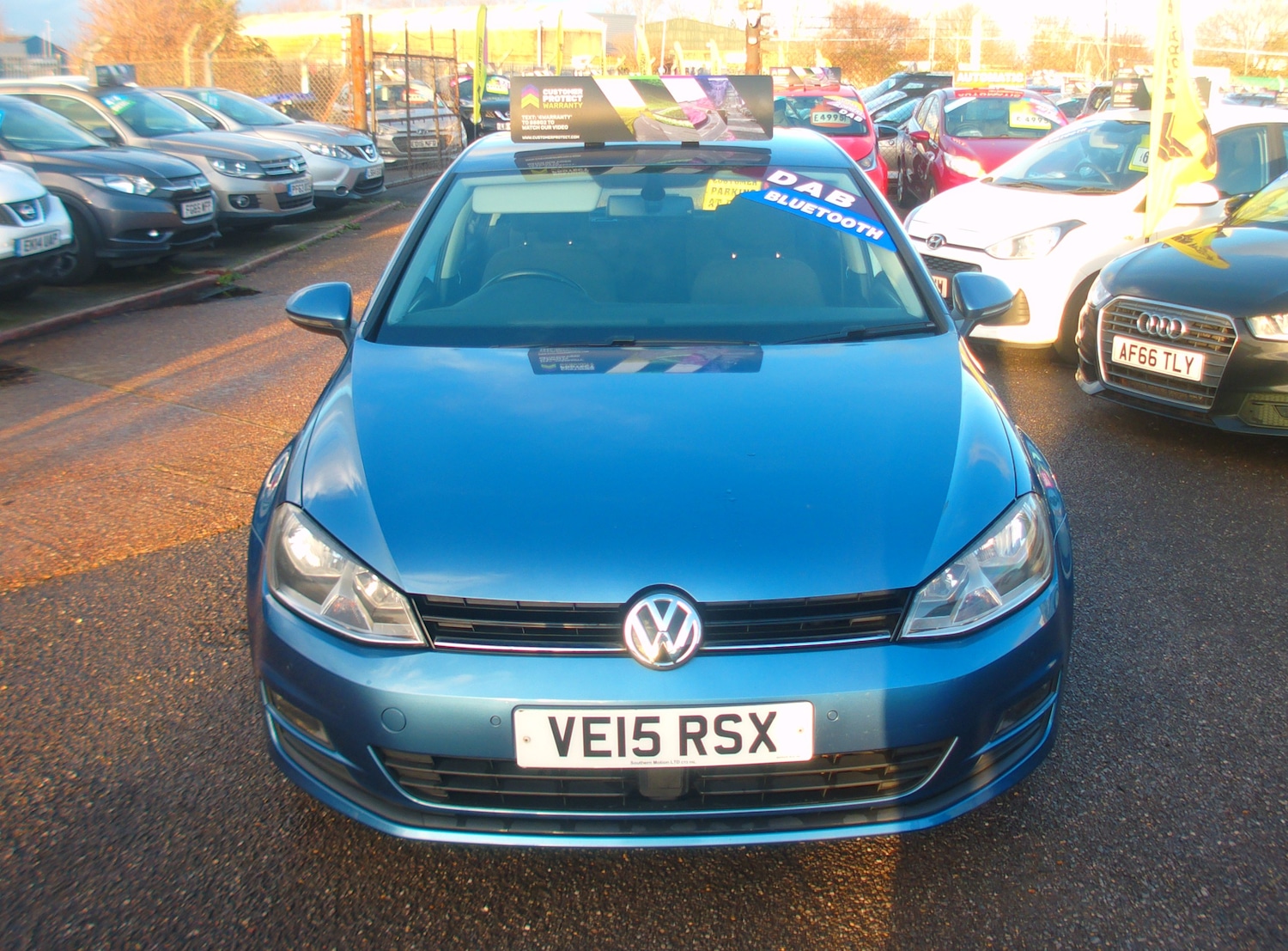 Used Volkswagen Golf 2015 for sale - 76798629: Photo 2