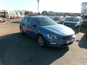 Used Volvo V60 2015 for sale - 79478049: Photo