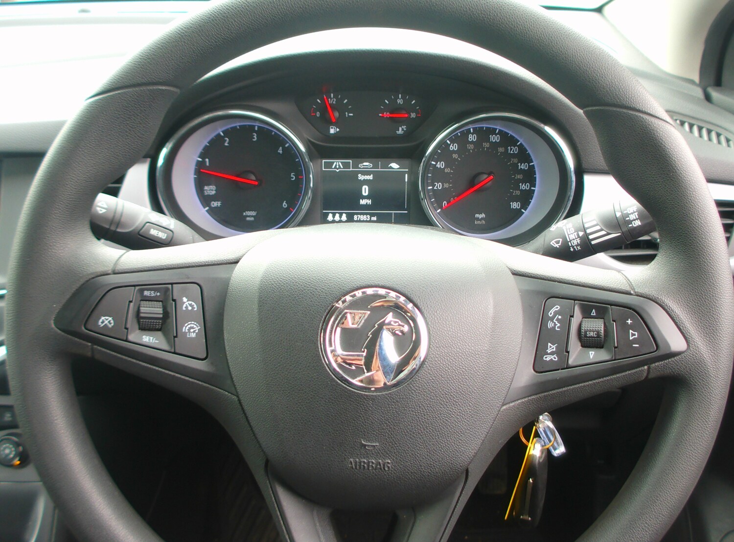 Used Vauxhall Astra 2017 for sale - 77570962: Photo 11