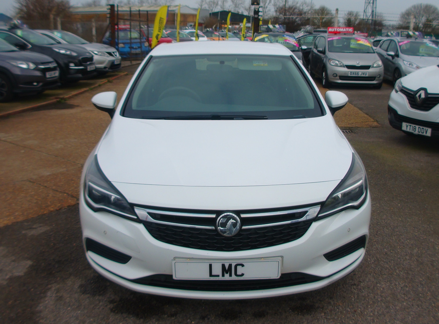 Used Vauxhall Astra 2017 for sale - 77570962: Photo 2