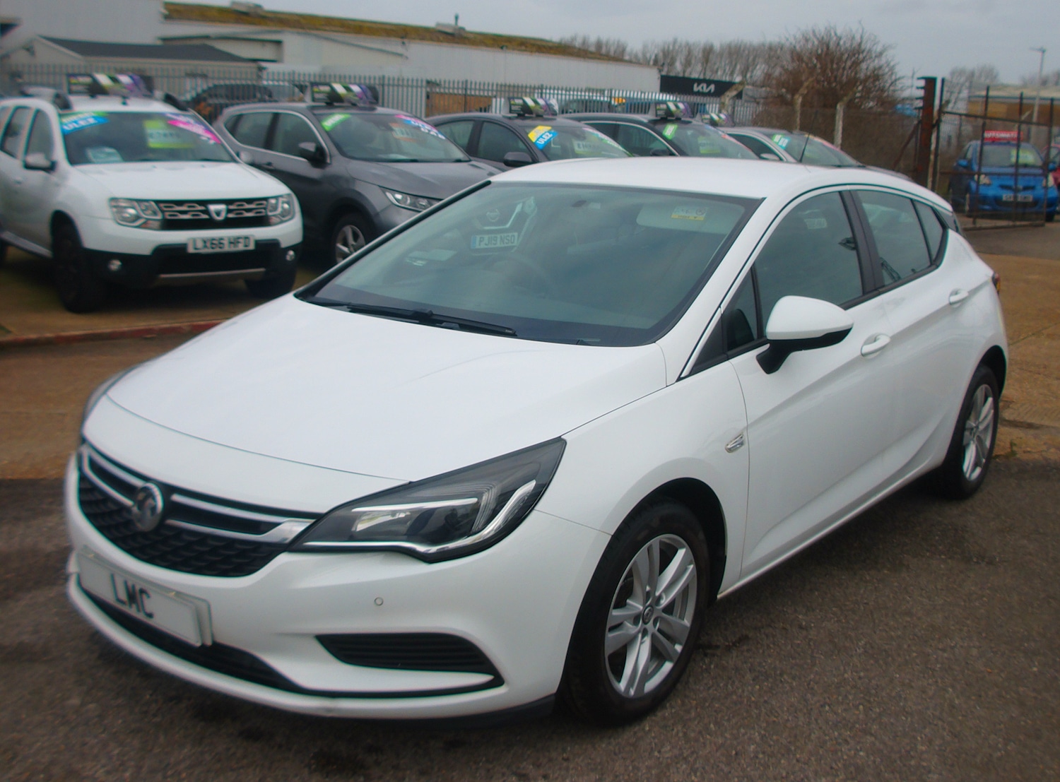 Used Vauxhall Astra 2017 for sale - 77570962: Photo 3