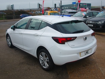 Used Vauxhall Astra 2017 for sale - 77570962: Photo