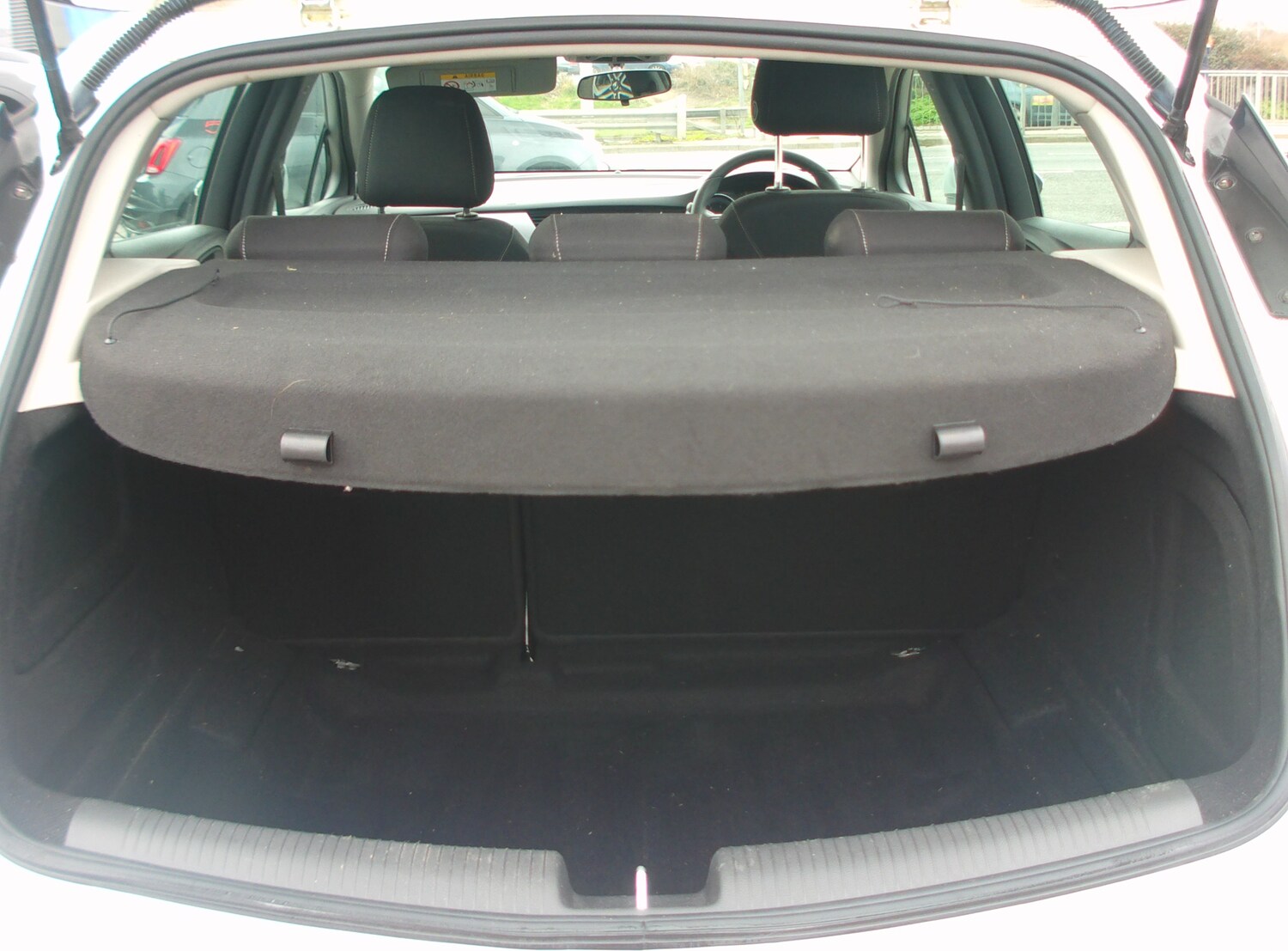 Used Vauxhall Astra 2017 for sale - 77570962: Photo 7