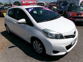 Used Toyota Yaris 2012 for sale - 79194170: Photo