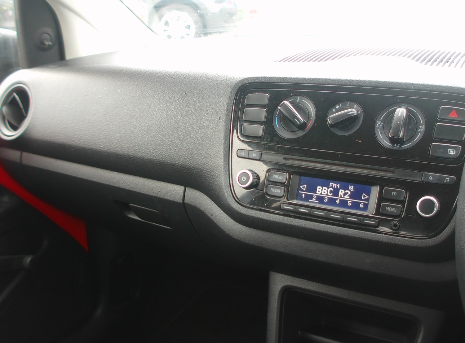 Used Volkswagen up! 2014 for sale - 77323985: Photo 12