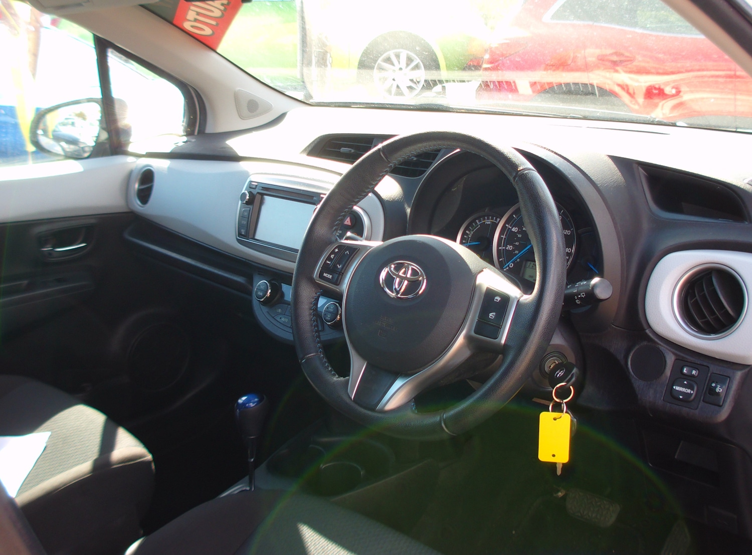 Used Toyota Yaris 2013 for sale - 75835562: Photo 10