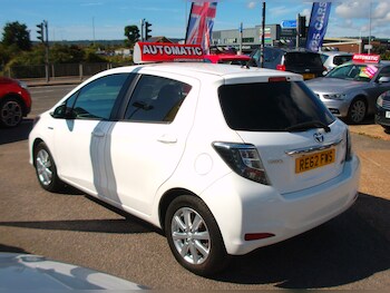 Used Toyota Yaris 2013 for sale - 75835562: Photo