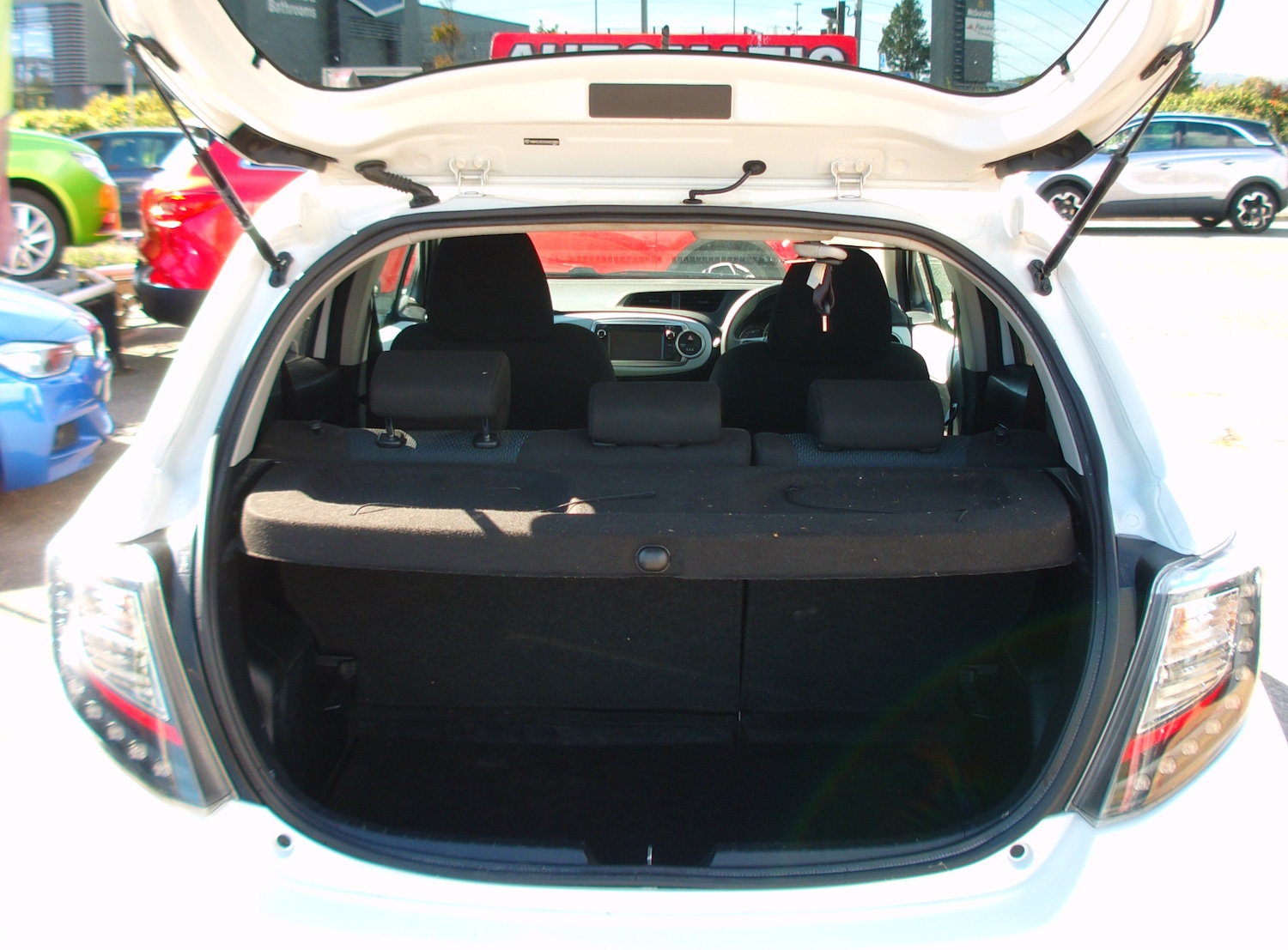 Used Toyota Yaris 2013 for sale - 75835562: Photo 7
