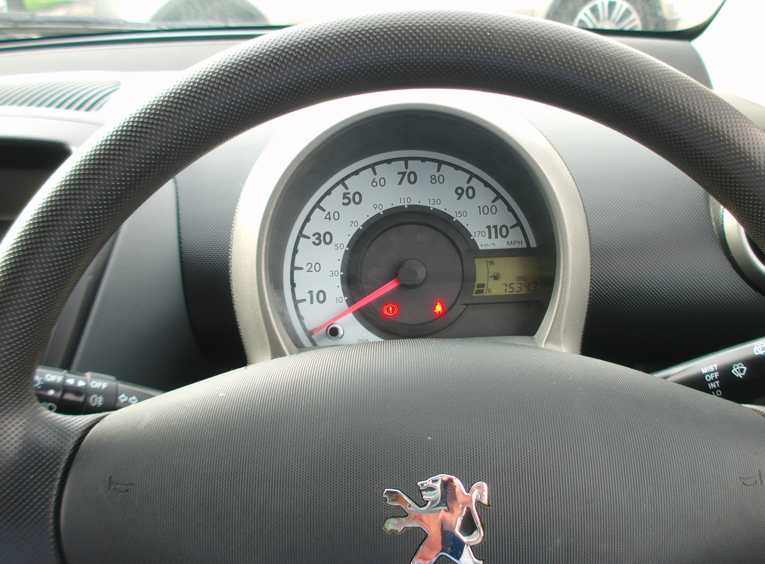 Used Peugeot 107 2011 for sale - 76178995: Photo 12