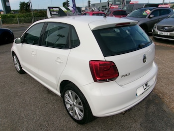 Used Volkswagen Polo 2010 for sale - 79359706: Photo