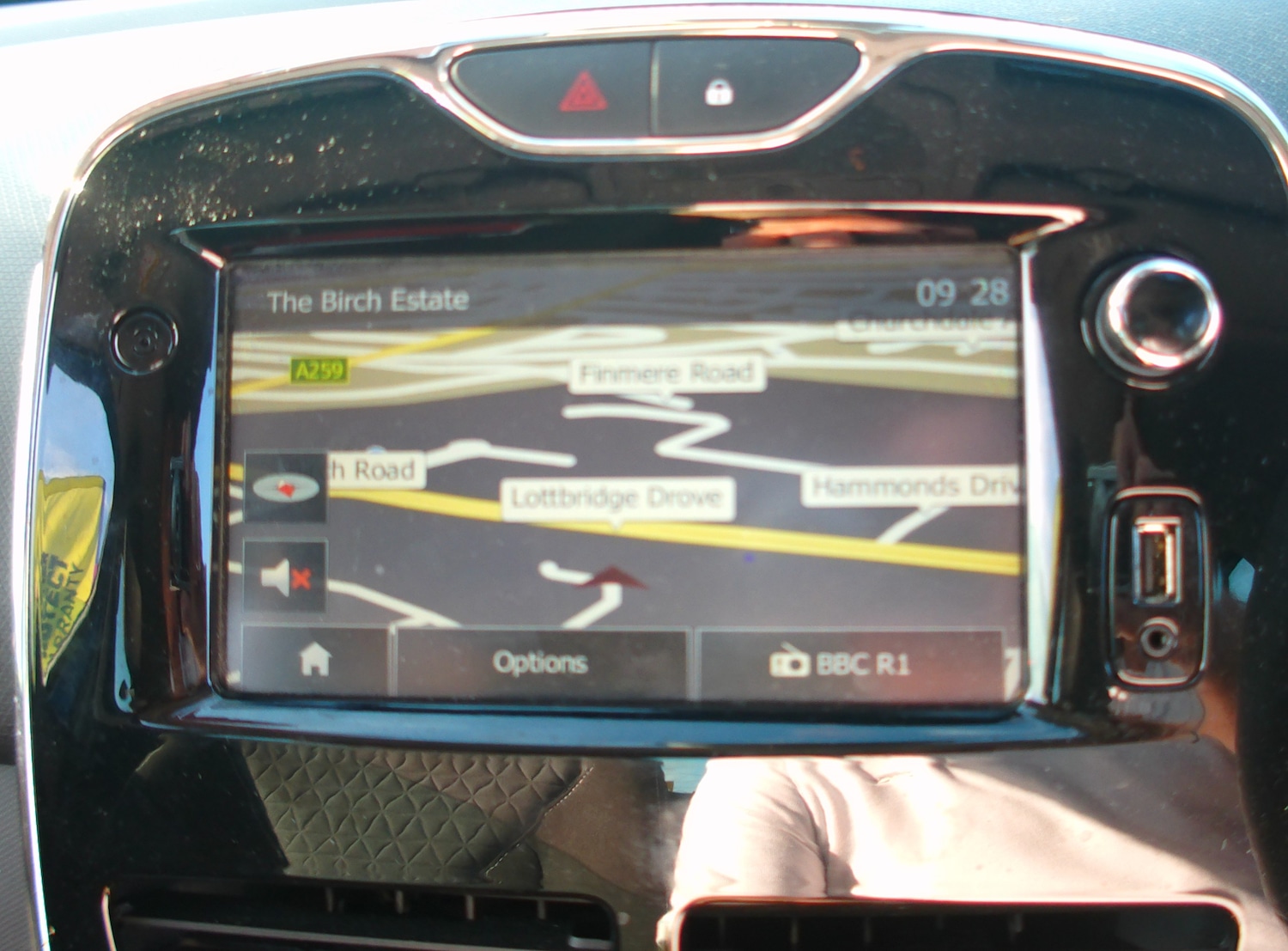 Used Renault Clio 2014 for sale - 75999317: Photo 14