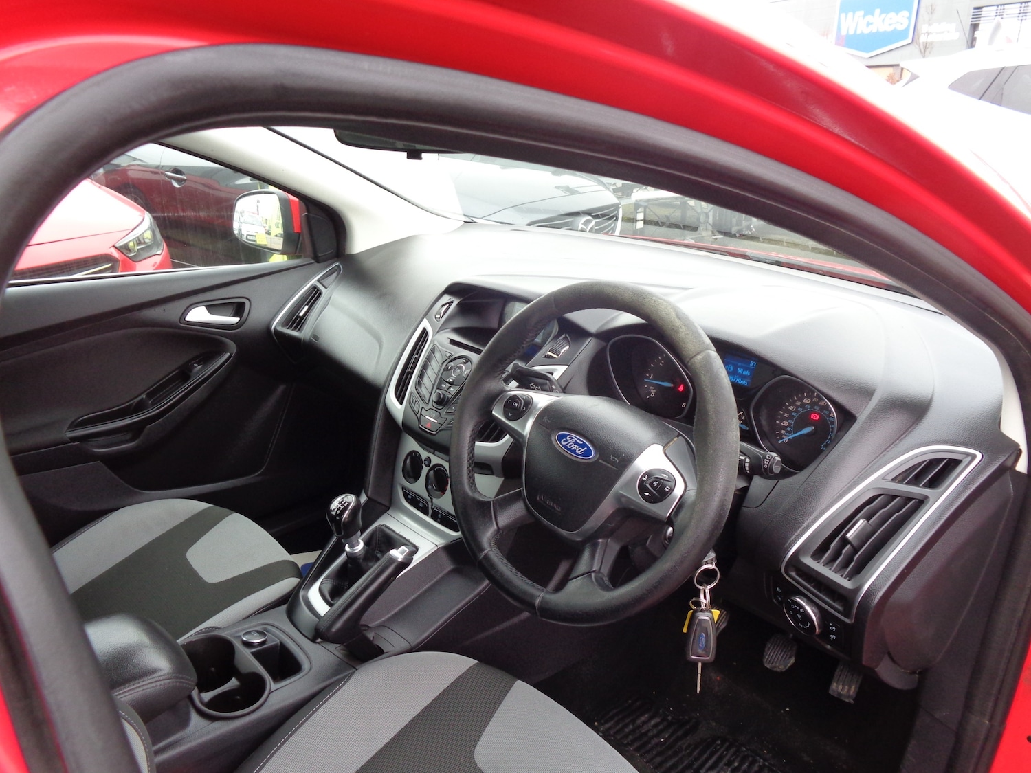 Used Ford Focus 2013 for sale - 77211672: Photo 10