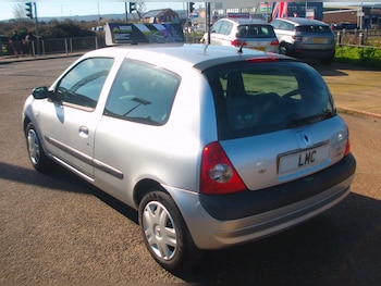 Used Renault Clio 2006 for sale - 77654102: Photo