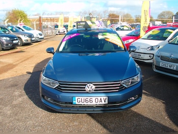 Used Volkswagen Passat 2016 for sale - 76429501: Photo