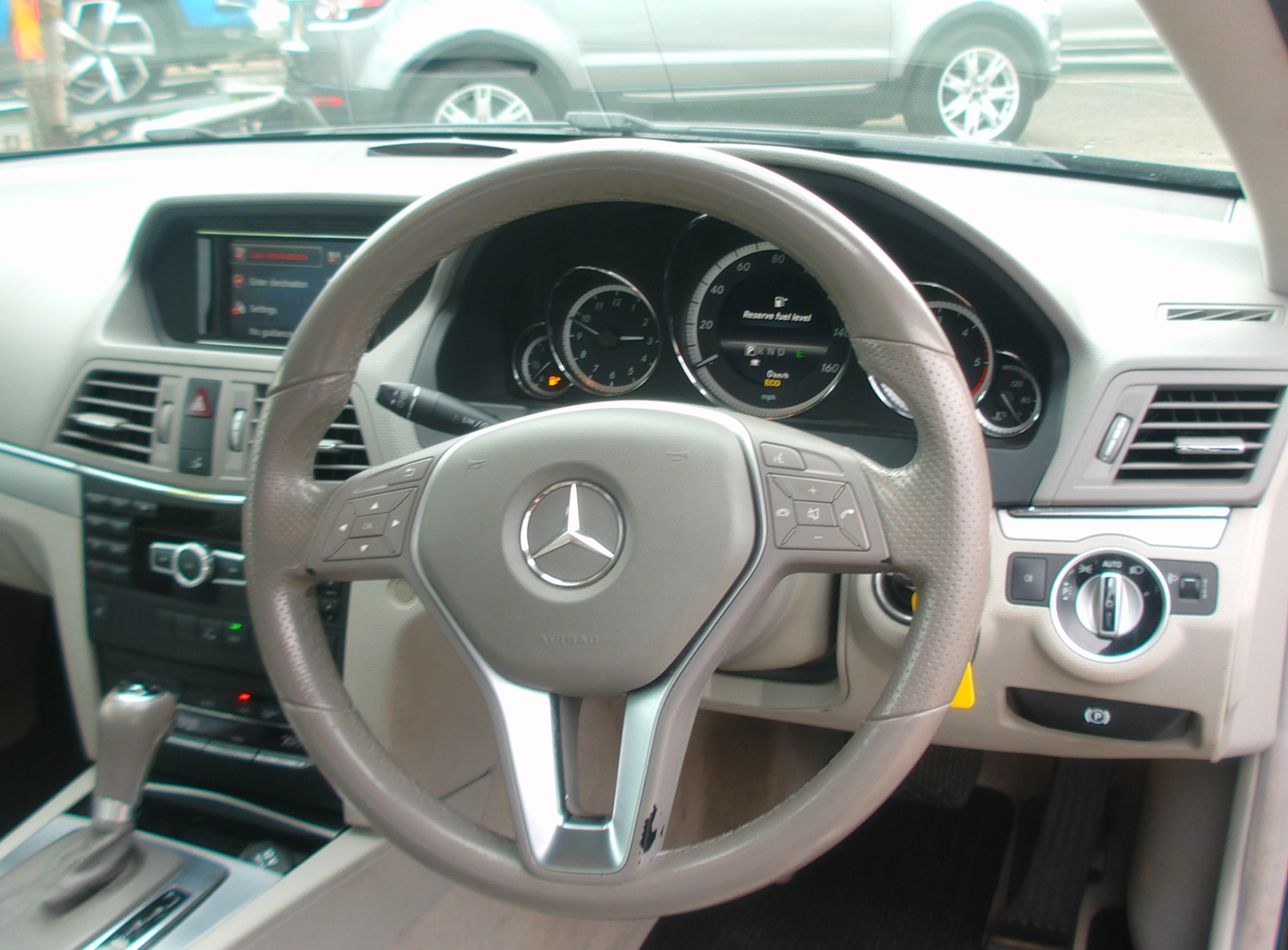 Used Mercedes-Benz E Class 2013 for sale - 76665392: Photo 10