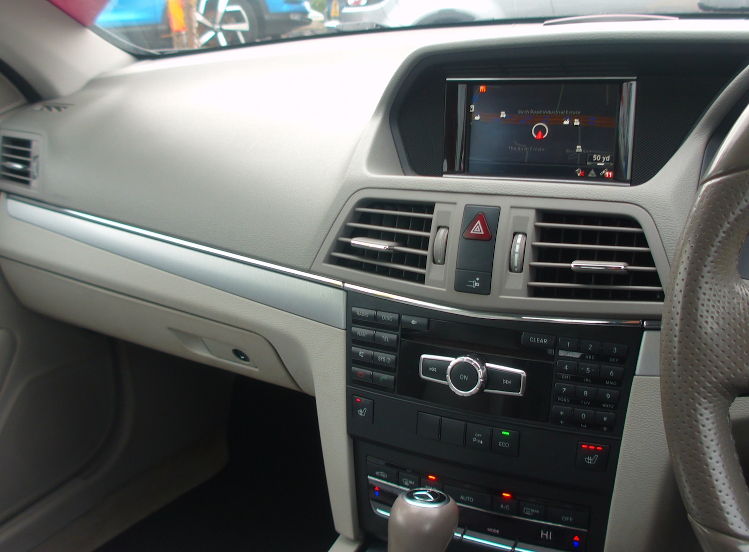 Used Mercedes-Benz E Class 2013 for sale - 76665392: Photo 12