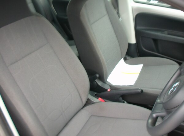Used Volkswagen up! 2014 for sale - 75575125: Photo 9