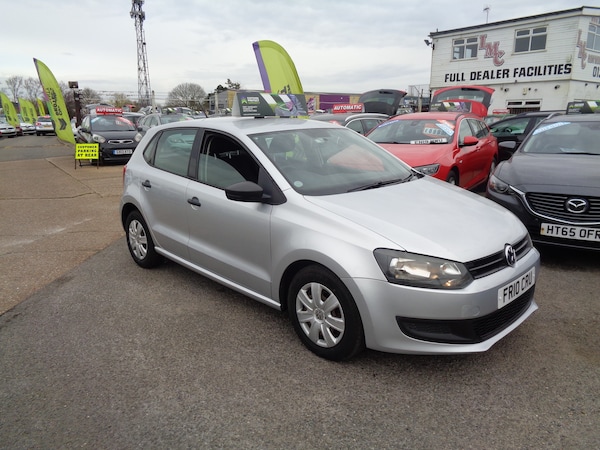 Used Volkswagen Polo 2010 for sale - 74117109: Photo 1