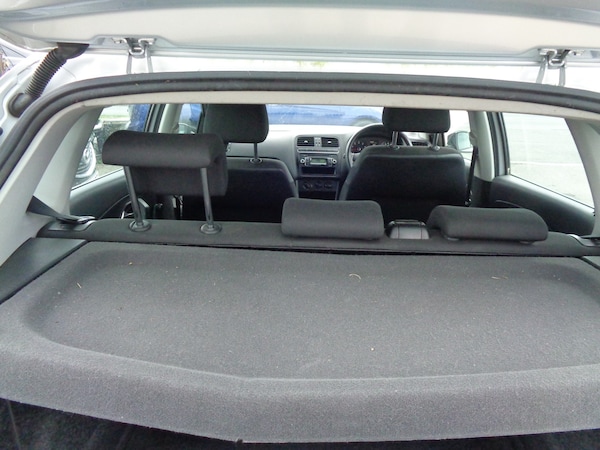 Used Volkswagen Polo 2010 for sale - 74117109: Photo 7
