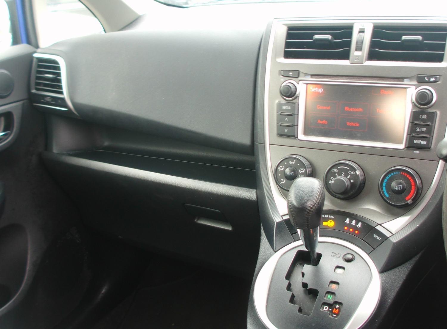 Used Toyota Verso 2011 for sale - 77631346: Photo 12