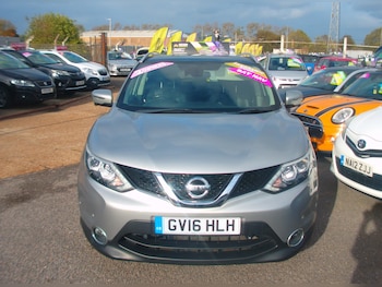 Used Nissan Qashqai 2016 for sale - 76149203: Photo 2